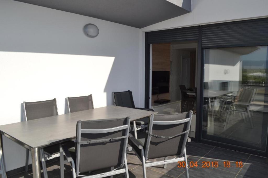 My Paradies - Njivice Penthouse*** Kültér fotó